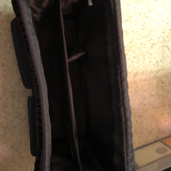 Crop in Style tote - Picture 3 of 6